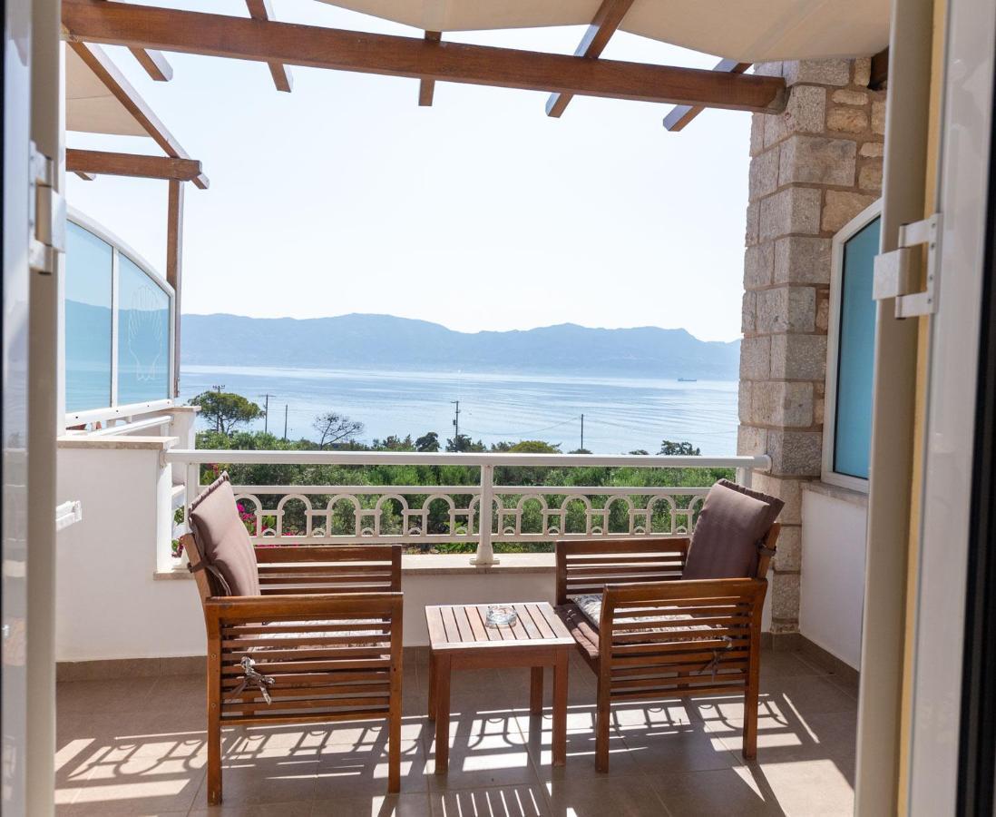 Voula Resort Elafonissos Bagian luar foto