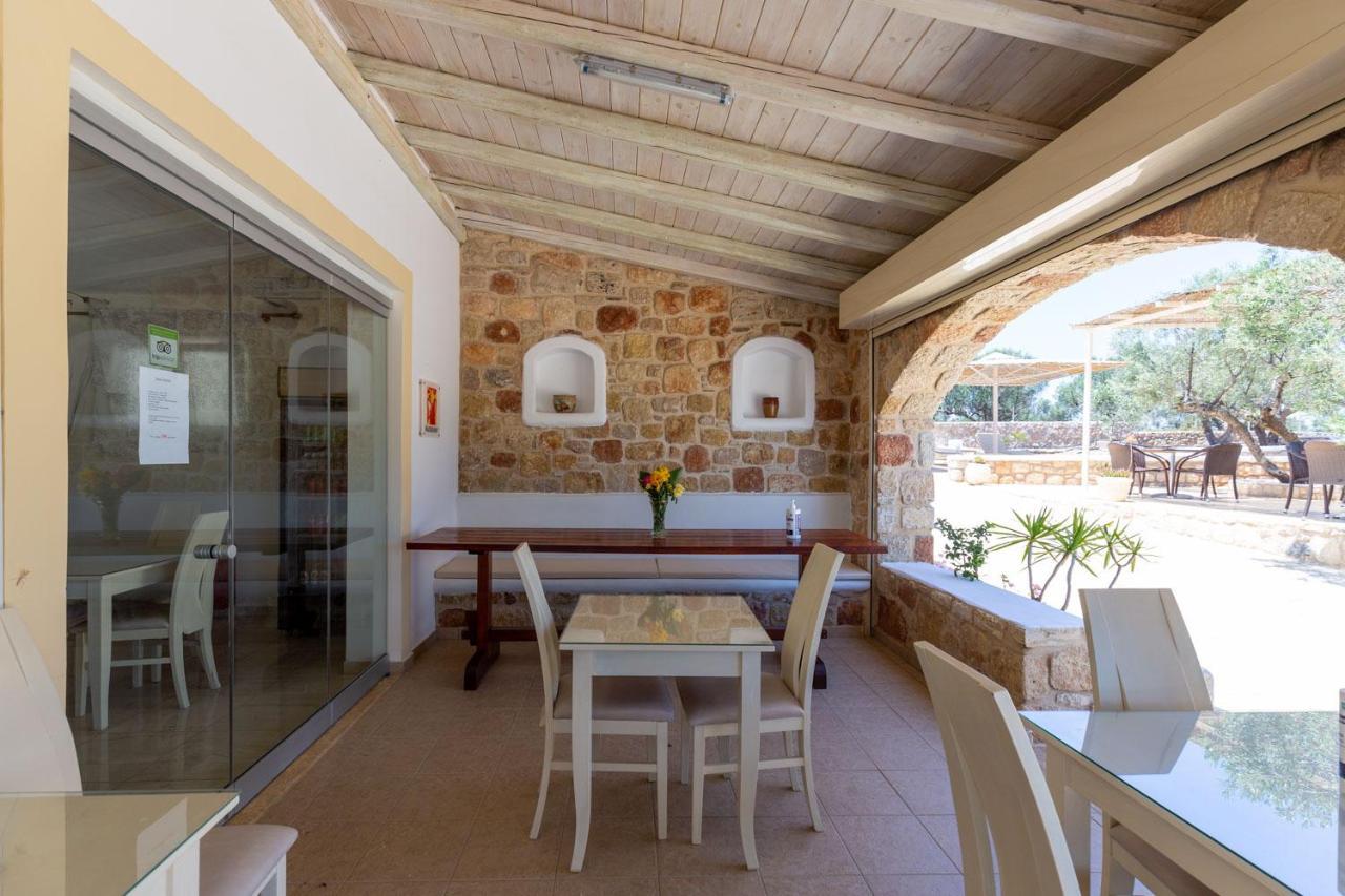 Voula Resort Elafonissos Bagian luar foto