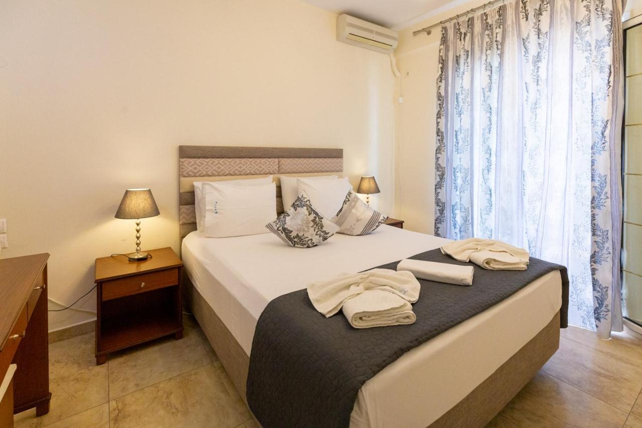 Voula Resort Elafonissos Bagian luar foto