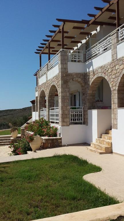 Voula Resort Elafonissos Bagian luar foto